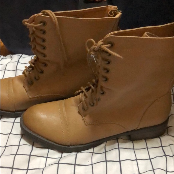 Call it spring brown boots - Picture 3 of 5